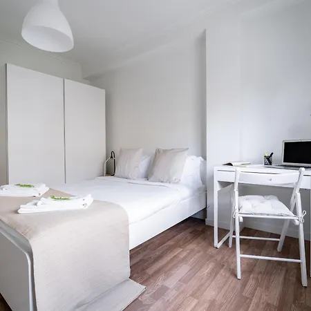 Alvares Araujo - Familiar Perto Da Estacao De Comboios Apartamento *