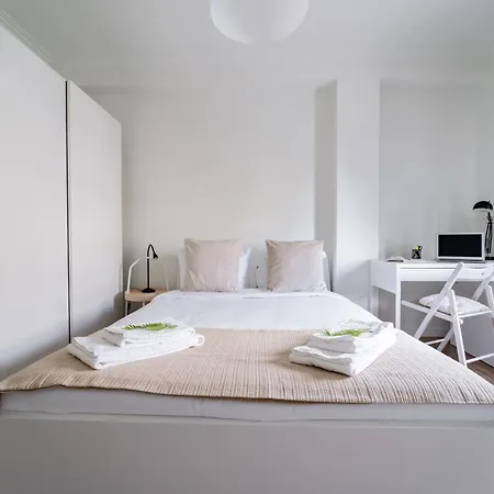 Alvares Araujo - Familiar Perto Da Estacao De Comboios Braga