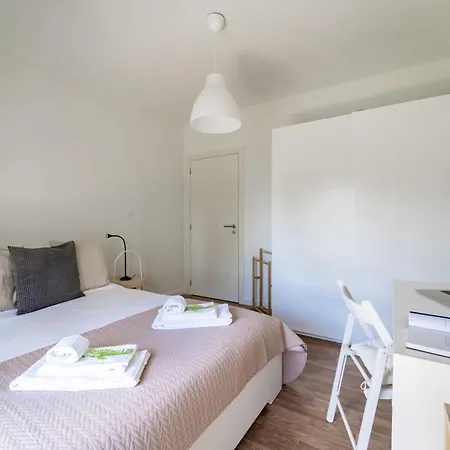 Alvares Araujo - Familiar Perto Da Estacao De Comboios Apartamento *