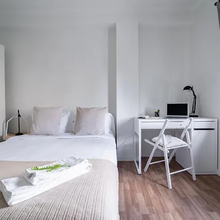 Apartamento Alvares Araujo - Familiar Perto Da Estacao De Comboios