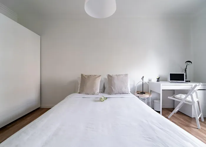 Alvares Araujo - Familiar Perto Da Estacao De Comboios アパート