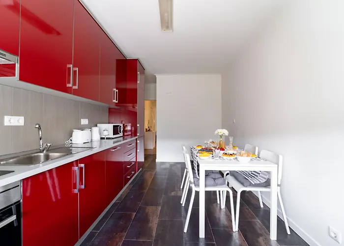 Alvares Araujo - Familiar Perto Da Estacao De Comboios アパート ブラガ